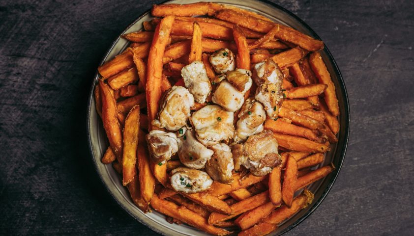 Zoete Aardappel Patat met Chicken Teppanyaki-min